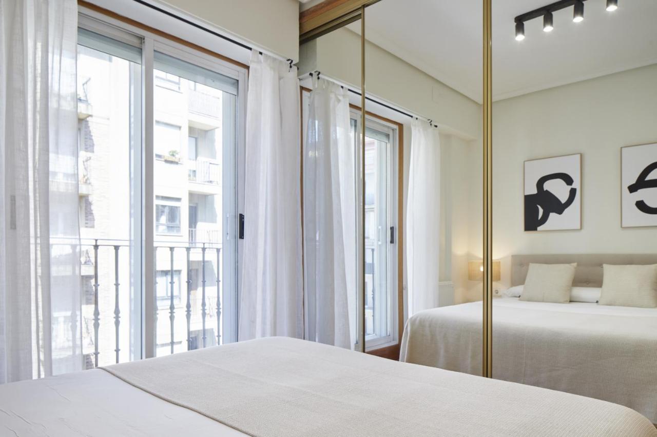 Apartment Always Easy I Cristina Enea *